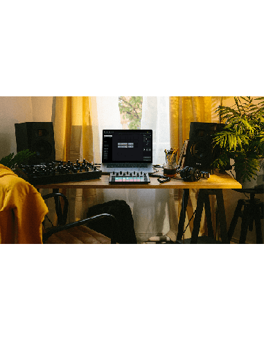 NOVATION CIRCUIT-RTM – Boîte à rythme à matrice RGB – photo complémentaire 4