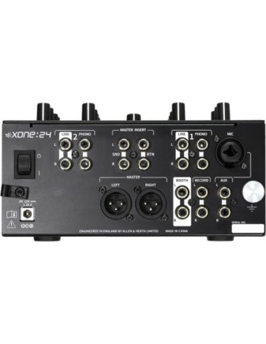 Allen & Heath Xone:24 – Table de mixage DJ analogique 2+1 voies – vue de trois quarts