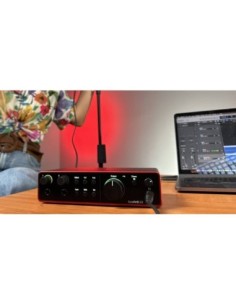 FOCUSRITE SCARLETT4-2I2 - Carte son Scarlett 4eme génération 2 entrées/2 sortiie – vue principale