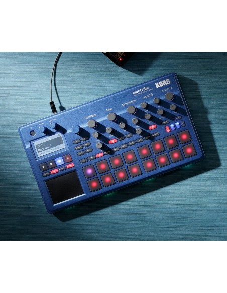 KORG ELECTRIBE2-BL - Boîte à rythme & séquenceur de couleur bleue – vue détaillée