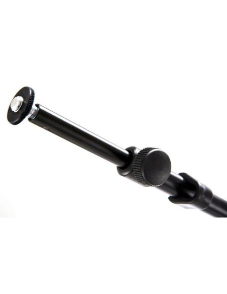 K&M 210/9 noir – détail de la perche télescopique, de sa vis de serrage et du filetage pour microphone