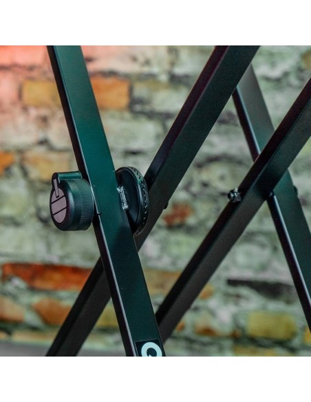Quiklok T20BK – détail de la molette centrale de réglage et de la structure en X à double renfort