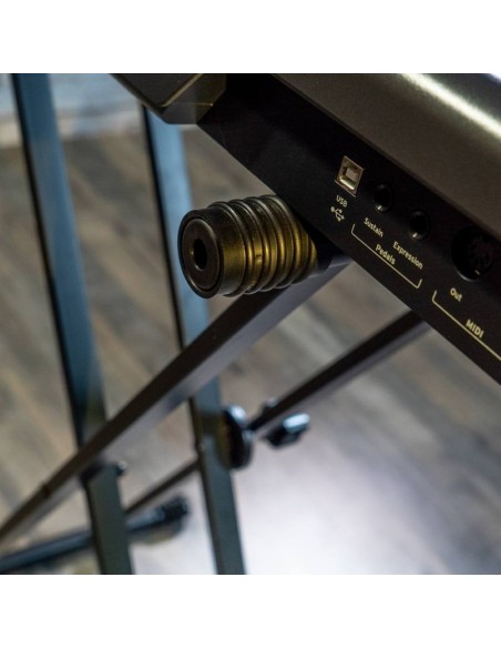 Quiklok T20BK – détail de l’appui en caoutchouc sous un clavier présenté, non inclus