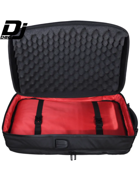 DJBAG Hard Backpack – compartiment principal ouvert avec mousse de protection et sangles de maintien