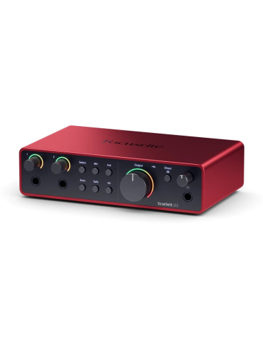 Focusrite Scarlett 2i2 4e génération – vue de trois-quarts côté droit