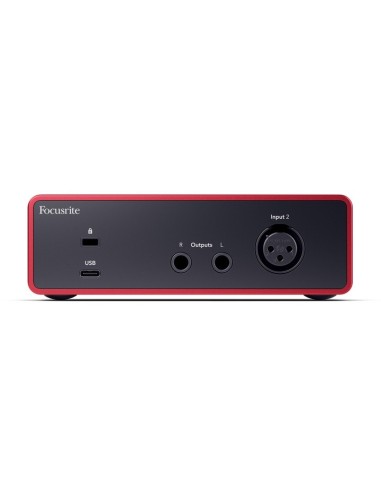 Focusrite Scarlett Solo 4e génération – panneau arrière avec entrée micro, sorties et USB