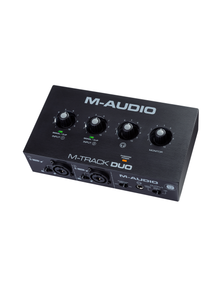 M-Audio M-Track Duo – vue de trois-quarts opposée des entrées et de la sortie casque
