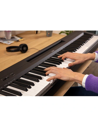 YAMAHA P-145B – Piano numérique portable | Sonopro