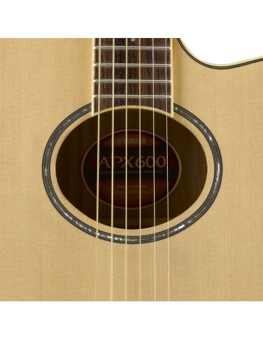 YAMAHA APX600 NATURAL – Guitare avec pan coupé et préampli Yamaha