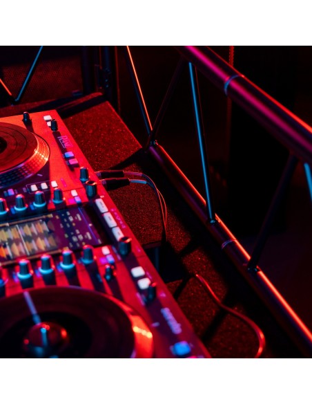 PLUGGER EVENT STAGE BLACK – Mobilier DJ aluminium pour prestation