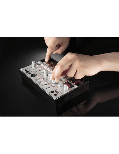 KORG VOLCA-BASS – Synthétiseur compact pour techno et acid house